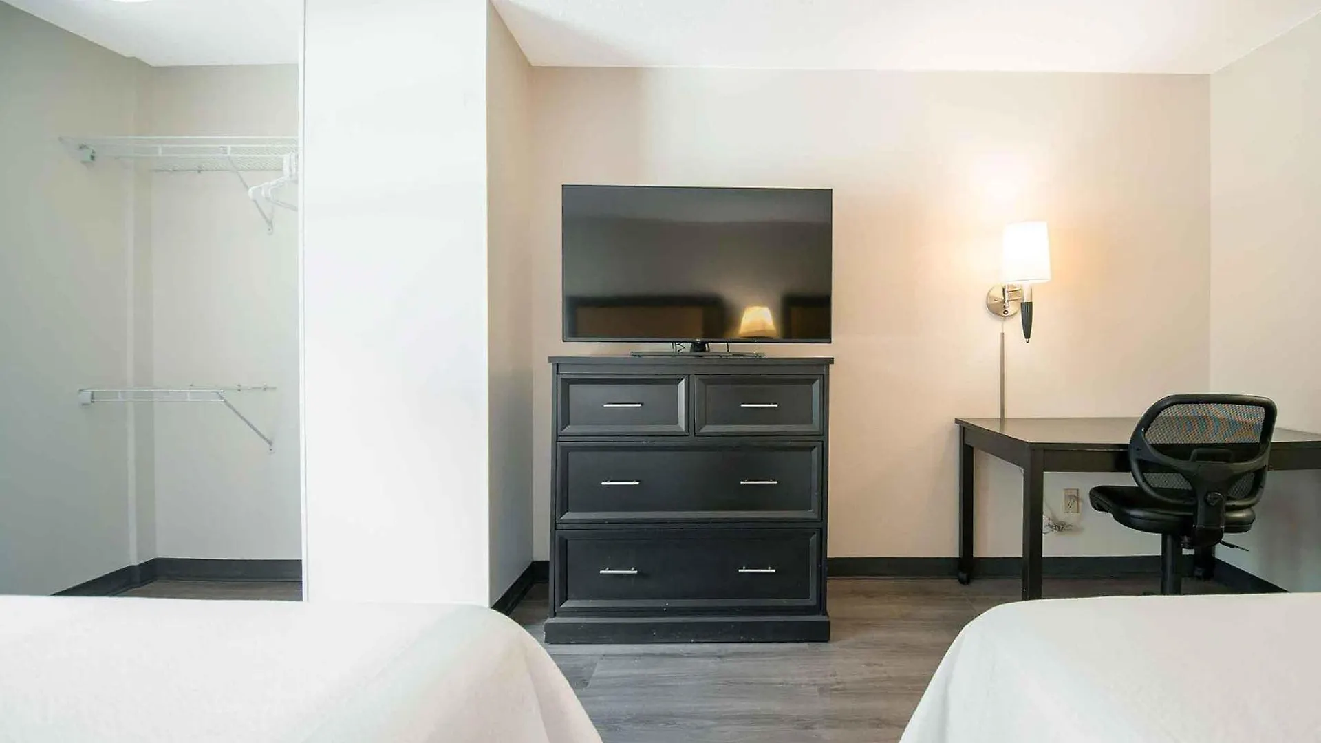Extended Stay America Suites - Phoenix - Biltmore