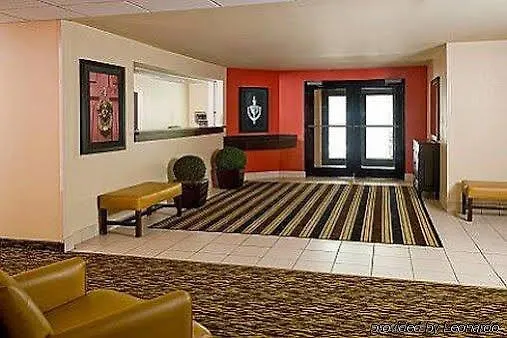Extended Stay America Suites - Phoenix - Biltmore 2*,